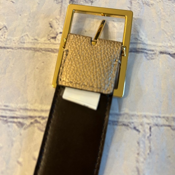 GOLD PEBBLE GRAIN NON LEATHER SHINY GOLD TON BUCKLE WOMENS BELT - Picture 5 of 9